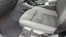 Volvo Xc40 2.0 B4P Plus Dark 5dr AWD Auto Petrol Estate